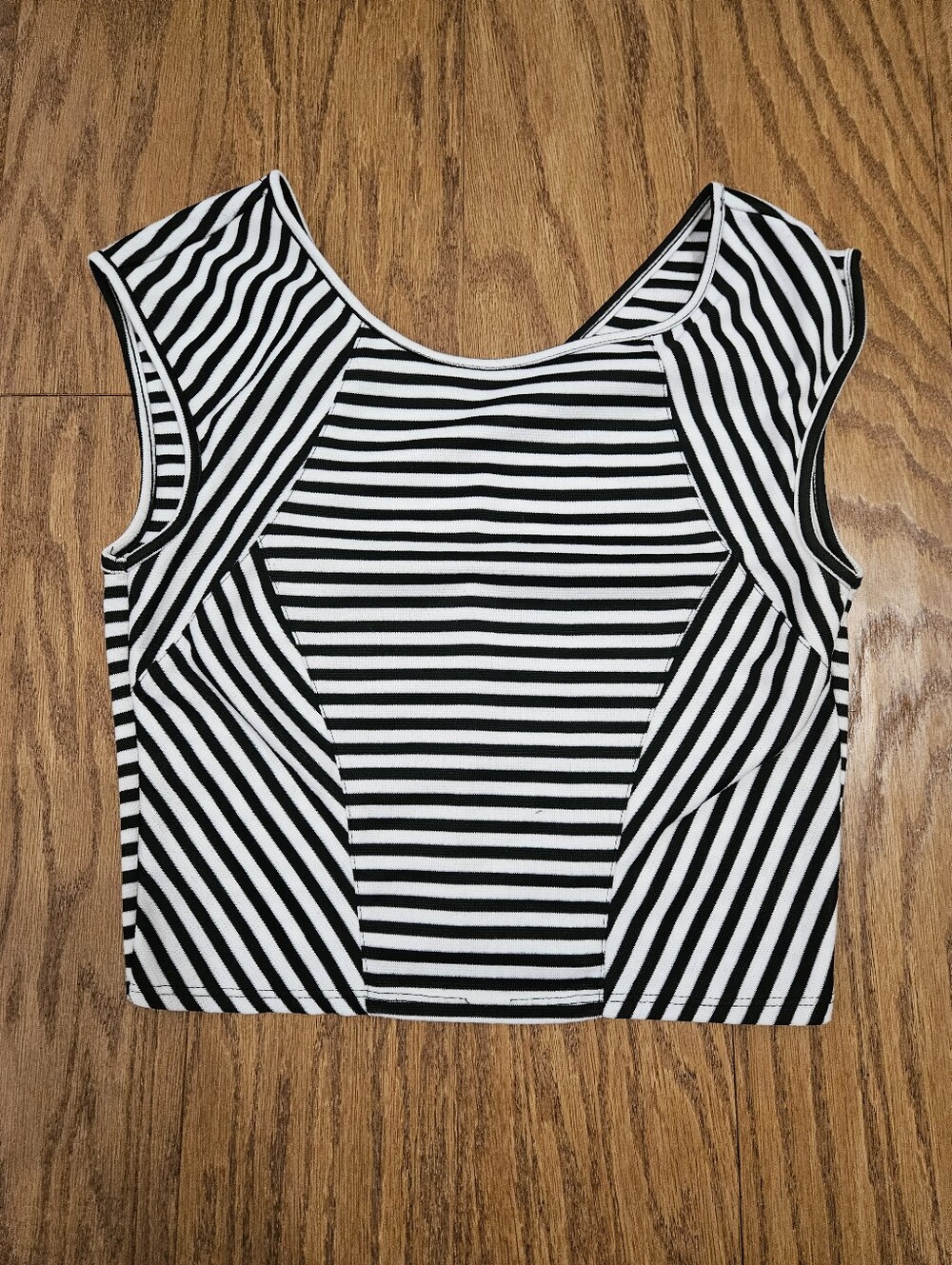Wet Seal Striped Crop Top Sz Medium